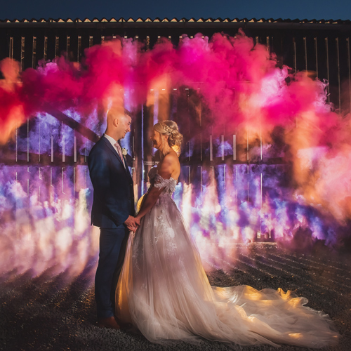 smokebombs-at-weddings